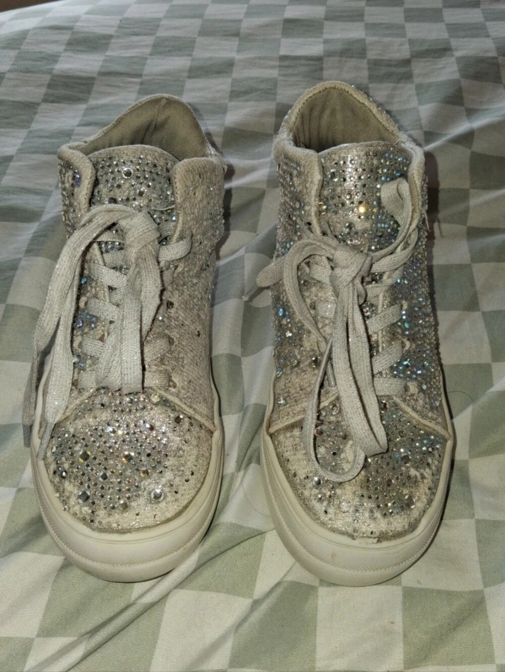 Shoes - Picture 2 of 7